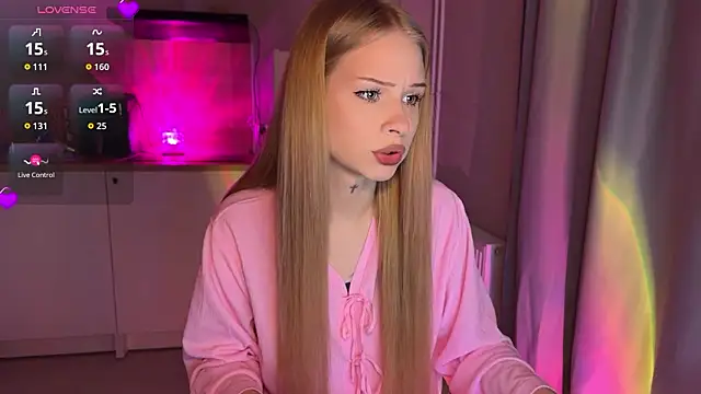 lisa barbie online show from March 3, 2026, 7:31 pm