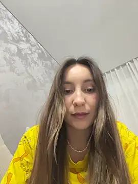 Snapshot of viviandaimond1 chatting on February 4, 2026, 7:20 pm viviandaimond1 online show from February 4, 2026, 7:20 pm