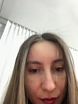 Snapshot of viviandaimond1 chatting on February 14, 2026, 8:05 pm viviandaimond1 online show from February 14, 2026, 8:05 pm