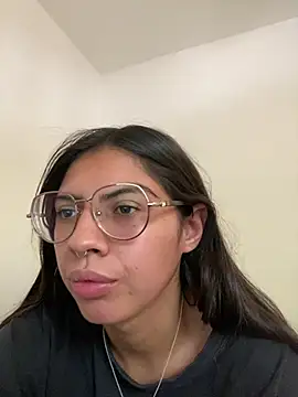 Argentiiniita online show from February 2, 2025, 9:34 pm