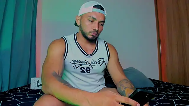 Snapshot of maximusclark1 chatting on March 6, 2025, 7:47 am maximusclark1 online show from March 6, 2025, 7:47 am