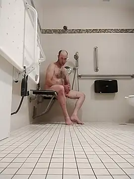 axelongshaft69 online show from February 7, 2026, 11:41 pm