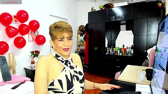 Snapshot of Angelina_Stone_65 chatting on February 16, 2026, 9:22 pm Angelina Stone 65 online show from February 16, 2026, 9:22 pm