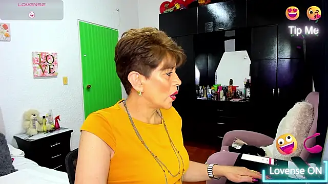 Snapshot of Angelina_Stone_65 chatting on February 22, 2026, 1:18 am Angelina Stone 65 online show from February 22, 2026, 1:18 am