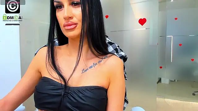 Queenrafaella online show from March 6, 2026, 1:18 pm