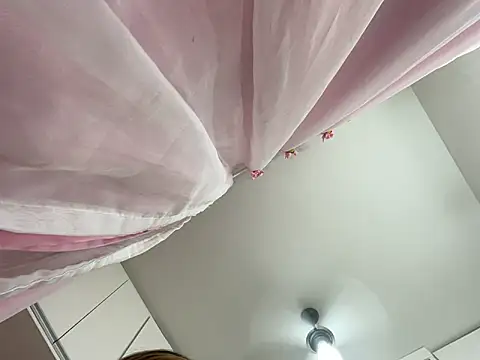 lariic online show from March 21, 2025, 12:29 am