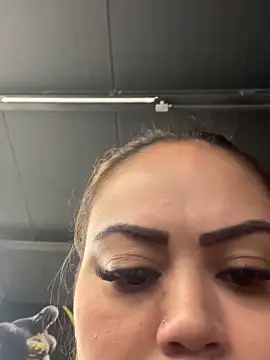 lariic online show from September 8, 2025, 6:07 pm