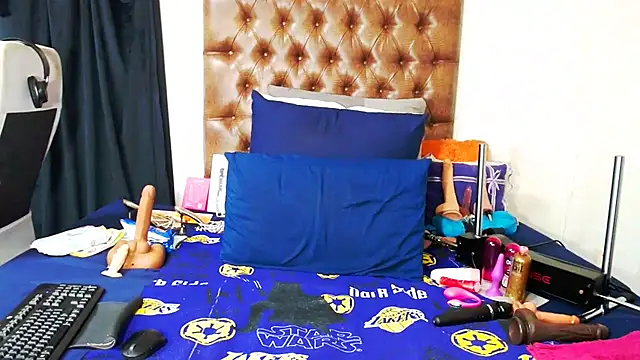 Snapshot of Hotxbums22 chatting on February 22, 2026, 7:45 pm Hotxbums22 online show from February 22, 2026, 7:45 pm