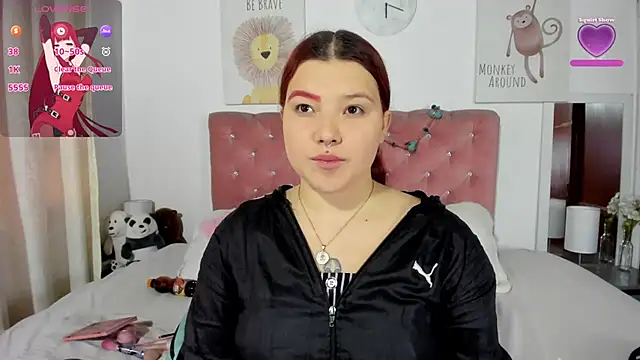 Snapshot of CelessteRedds chatting on February 15, 2025, 11:39 am CelessteRedds online show from February 15, 2025, 11:39 am