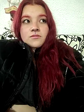 Snapshot of CelessteRedds chatting on February 19, 2025, 9:47 pm CelessteRedds online show from February 19, 2025, 9:47 pm