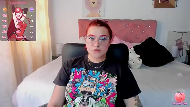 Snapshot of CelessteRedds chatting on March 1, 2025, 5:49 pm CelessteRedds online show from March 1, 2025, 5:49 pm