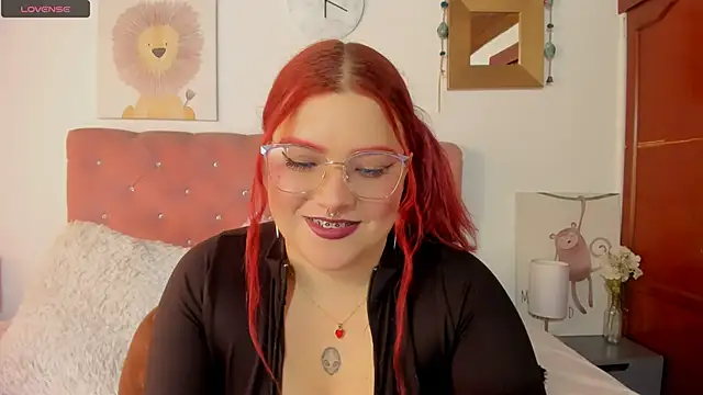 Snapshot of CelessteRedds chatting on March 8, 2025, 2:30 pm CelessteRedds online show from March 8, 2025, 2:30 pm