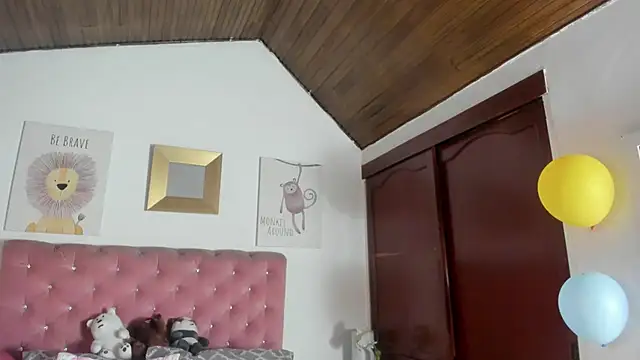 Snapshot of CelessteRedds chatting on September 29, 2025, 11:26 am CelessteRedds online show from September 29, 2025, 11:26 am