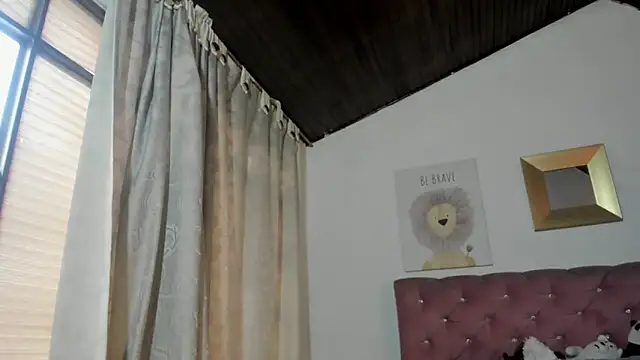 Snapshot of CelessteRedds chatting on January 7, 2026, 11:34 am CelessteRedds online show from January 7, 2026, 11:34 am