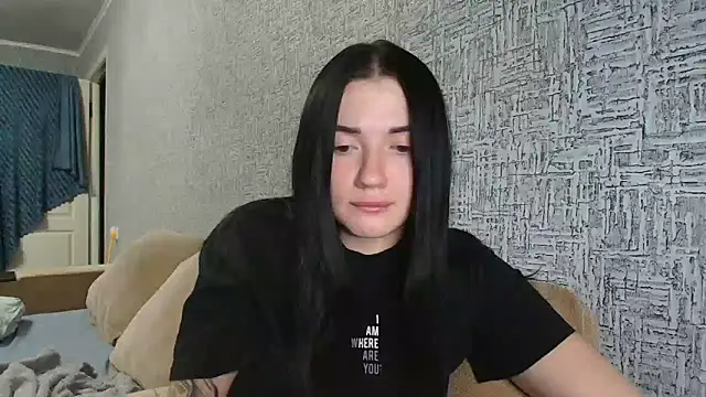 Snapshot of Liana_diva chatting on February 10, 2026, 6:45 pm Liana diva online show from February 10, 2026, 6:45 pm