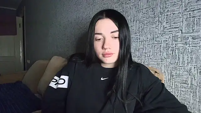 Snapshot of Liana_diva chatting on February 20, 2026, 4:18 pm Liana diva online show from February 20, 2026, 4:18 pm