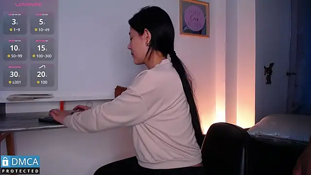 floriamANDjazmin online show from February 11, 2025, 2:57 am