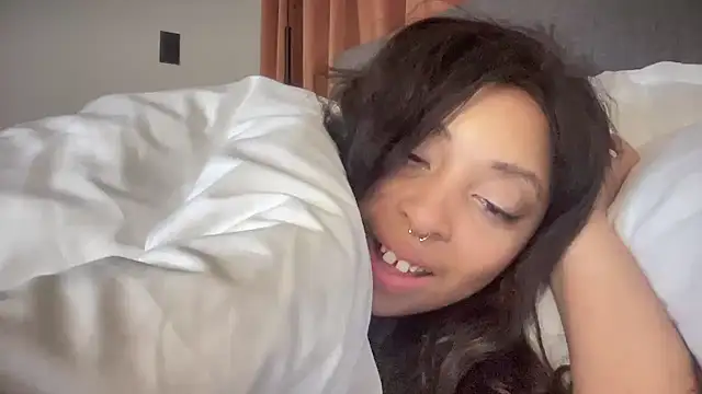 Snapshot of BaileyBaird chatting on December 25, 2024, 3:50 am BaileyBaird online show from December 25, 2024, 3:50 am