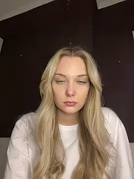 Alisa Rise online show from February 9, 2025, 6:47 pm