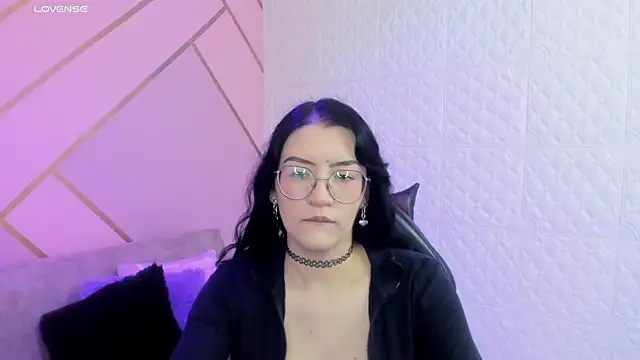 Snapshot of Violetaa_diazz chatting on February 11, 2026, 9:20 pm Violetaa diazz online show from February 11, 2026, 9:20 pm