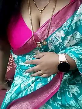 Snapshot of your-sameera chatting on February 10, 2025, 4:52 am your-sameera online show from February 10, 2025, 4:52 am