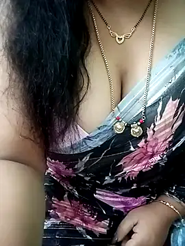 Snapshot of your-sameera chatting on February 19, 2025, 4:23 am your-sameera online show from February 19, 2025, 4:23 am