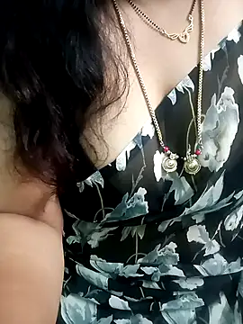 Snapshot of your-sameera chatting on February 22, 2025, 5:12 am your-sameera online show from February 22, 2025, 5:12 am