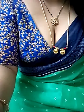 Snapshot of your-sameera chatting on March 10, 2025, 4:07 am your-sameera online show from March 10, 2025, 4:07 am