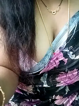 Snapshot of your-sameera chatting on March 12, 2025, 1:03 am your-sameera online show from March 12, 2025, 1:03 am