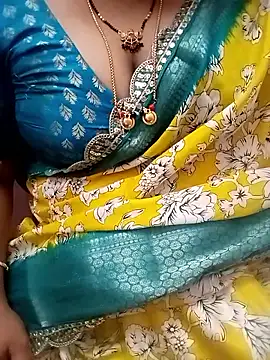 Snapshot of your-sameera chatting on September 8, 2025, 3:44 pm your-sameera online show from September 8, 2025, 3:44 pm