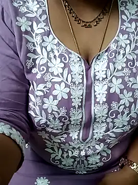 Snapshot of your-sameera chatting on October 7, 2025, 3:47 am your-sameera online show from October 7, 2025, 3:47 am