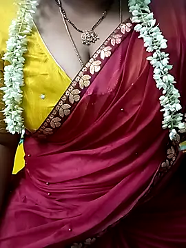 Snapshot of your-sameera chatting on October 14, 2025, 5:14 pm your-sameera online show from October 14, 2025, 5:14 pm