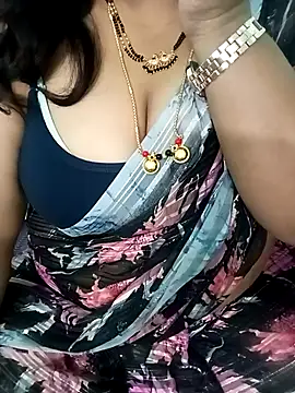 Snapshot of your-sameera chatting on December 17, 2025, 5:24 am your-sameera online show from December 17, 2025, 5:24 am