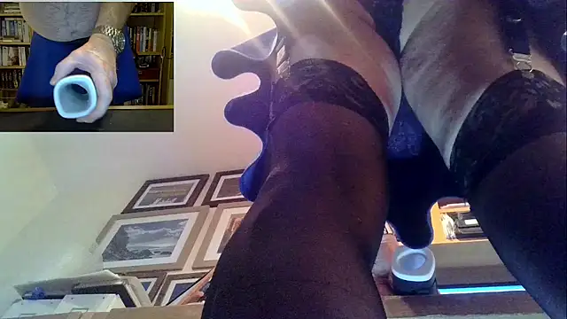 Snapshot of nataliecdlive chatting on December 7, 2024, 12:08 am nataliecdlive online show from December 7, 2024, 12:08 am