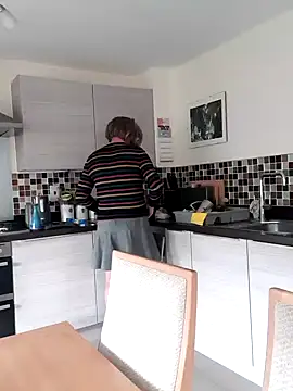 Snapshot of nataliecdlive chatting on December 15, 2024, 1:00 pm nataliecdlive online show from December 15, 2024, 1:00 pm