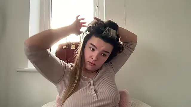 maisiesmithx online show from January 17, 2026, 11:37 am