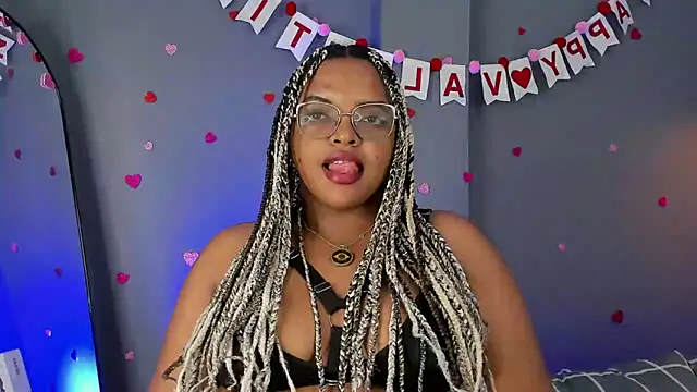 conielaurenth online show from February 14, 2025, 1:34 am