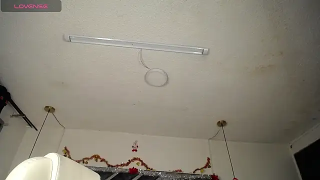 Snapshot of MIA_YOURHOTTIE chatting on December 25, 2024, 2:46 am MIA YOURHOTTIE online show from December 25, 2024, 2:46 am