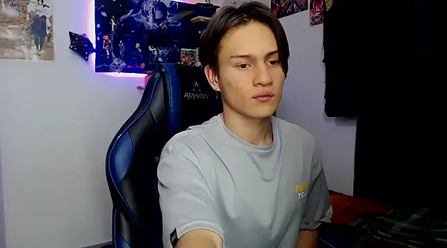 Snapshot of sr_jaeger chatting on March 21, 2025, 8:18 pm sr jaeger online show from March 21, 2025, 8:18 pm