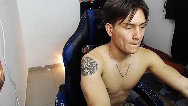 Snapshot of sr_jaeger chatting on October 2, 2025, 12:12 pm sr jaeger online show from October 2, 2025, 12:12 pm