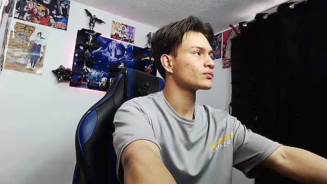 Snapshot of sr_jaeger chatting on October 3, 2025, 2:03 pm sr jaeger online show from October 3, 2025, 2:03 pm