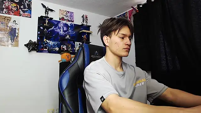 Snapshot of sr_jaeger chatting on October 13, 2025, 12:38 pm sr jaeger online show from October 13, 2025, 12:38 pm