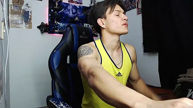 Snapshot of sr_jaeger chatting on October 17, 2025, 1:03 pm sr jaeger online show from October 17, 2025, 1:03 pm