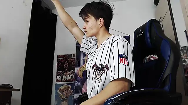 Snapshot of sr_jaeger chatting on October 25, 2025, 1:29 pm sr jaeger online show from October 25, 2025, 1:29 pm