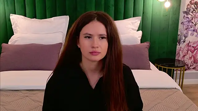 Snapshot of milaleoneli chatting on September 22, 2025, 3:03 pm milaleoneli online show from September 22, 2025, 3:03 pm