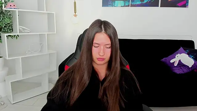 Snapshot of milaleoneli chatting on November 25, 2025, 3:06 am milaleoneli online show from November 25, 2025, 3:06 am