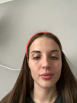 AmiLavs online show from February 7, 2025, 11:12 am