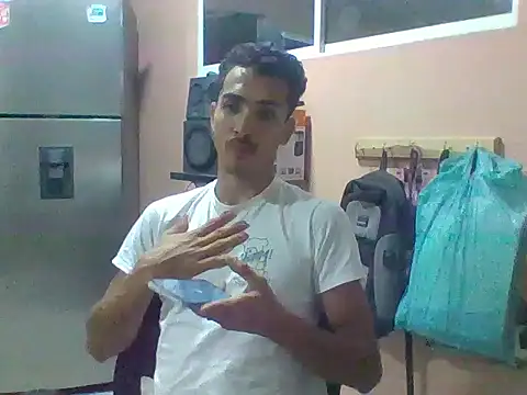 jeremy scott online show from November 23, 2025, 10:42 pm