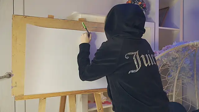 FlairCunard online show from December 27, 2024, 2:54 pm