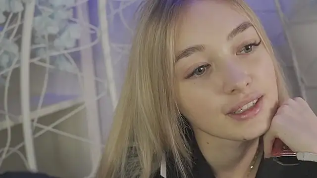 FlairCunard online show from January 11, 2025, 8:43 pm